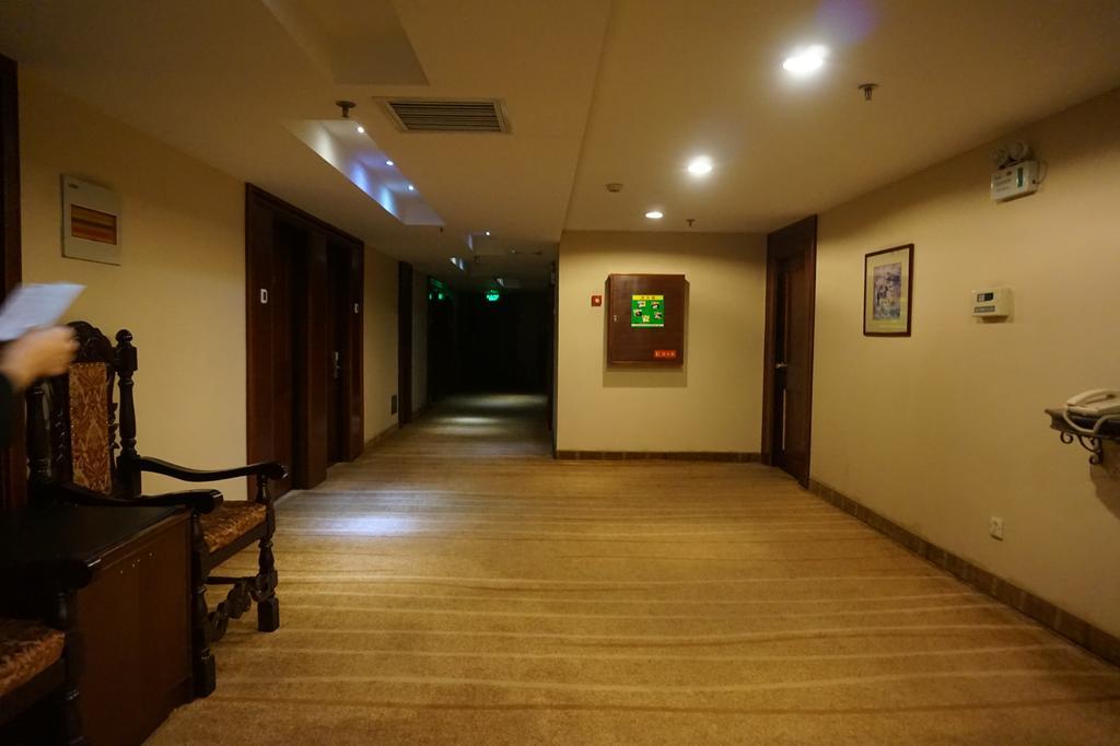Bremen Holiday Hotel Harbin Exterior photo