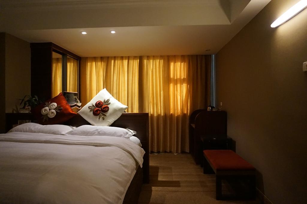 Bremen Holiday Hotel Harbin Exterior photo
