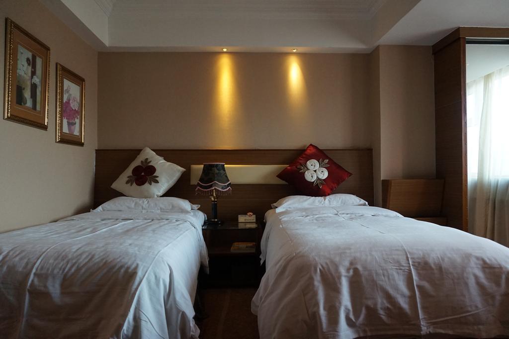Bremen Holiday Hotel Harbin Exterior photo