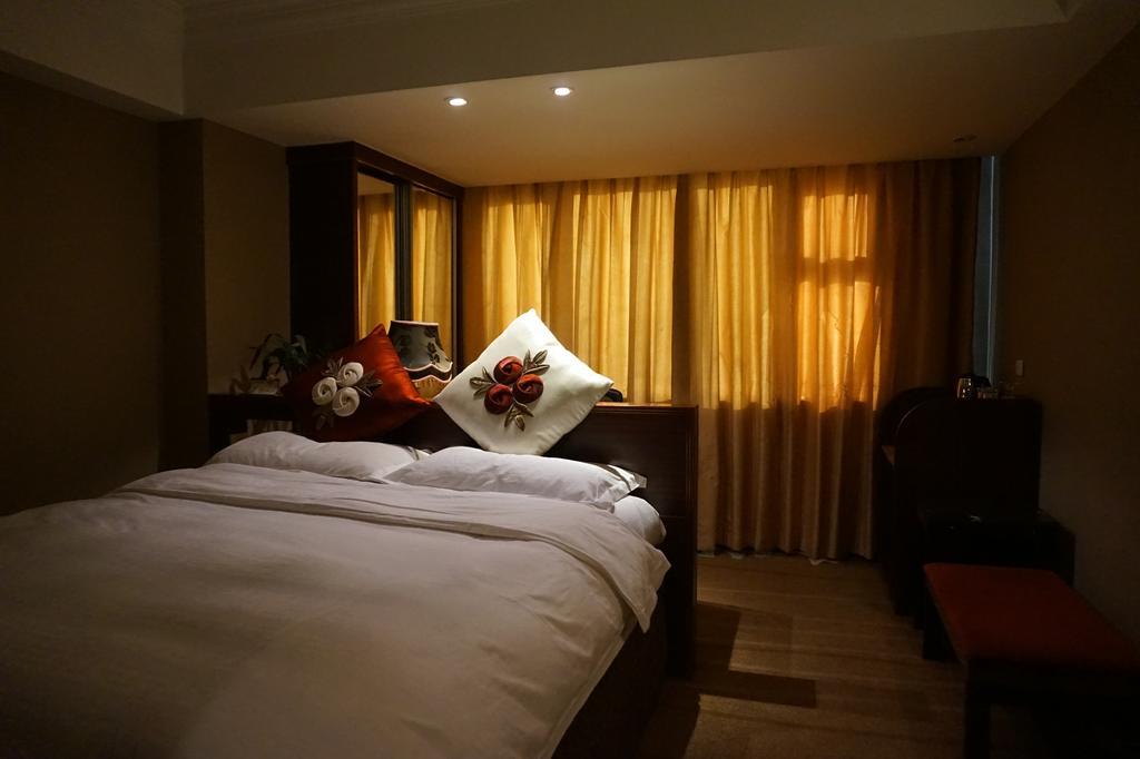 Bremen Holiday Hotel Harbin Exterior photo