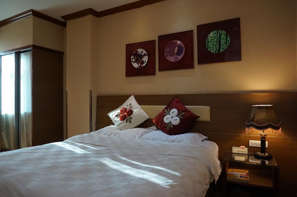 Bremen Holiday Hotel Harbin Exterior photo