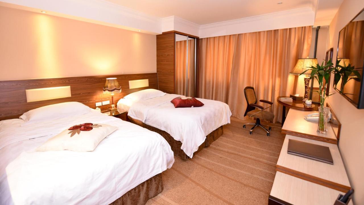 Bremen Holiday Hotel Harbin Exterior photo