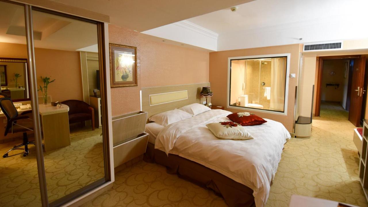 Bremen Holiday Hotel Harbin Exterior photo